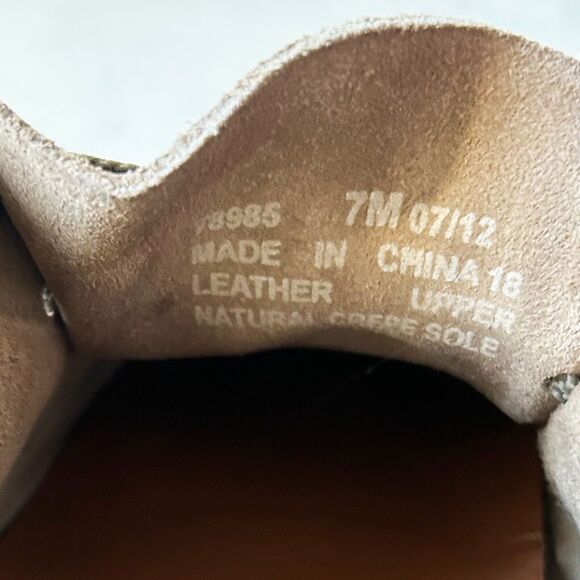 Vintage Clarks Original Wallabees Suede Leather Crepe Sole - Womens' Size 7 - Picture 7 of 8